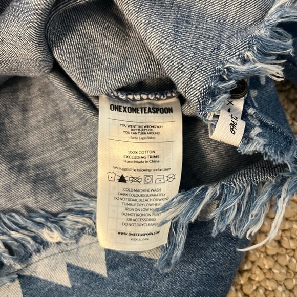 One Teaspoon Off the Shoulder Denim Top - Picture 6 of 7